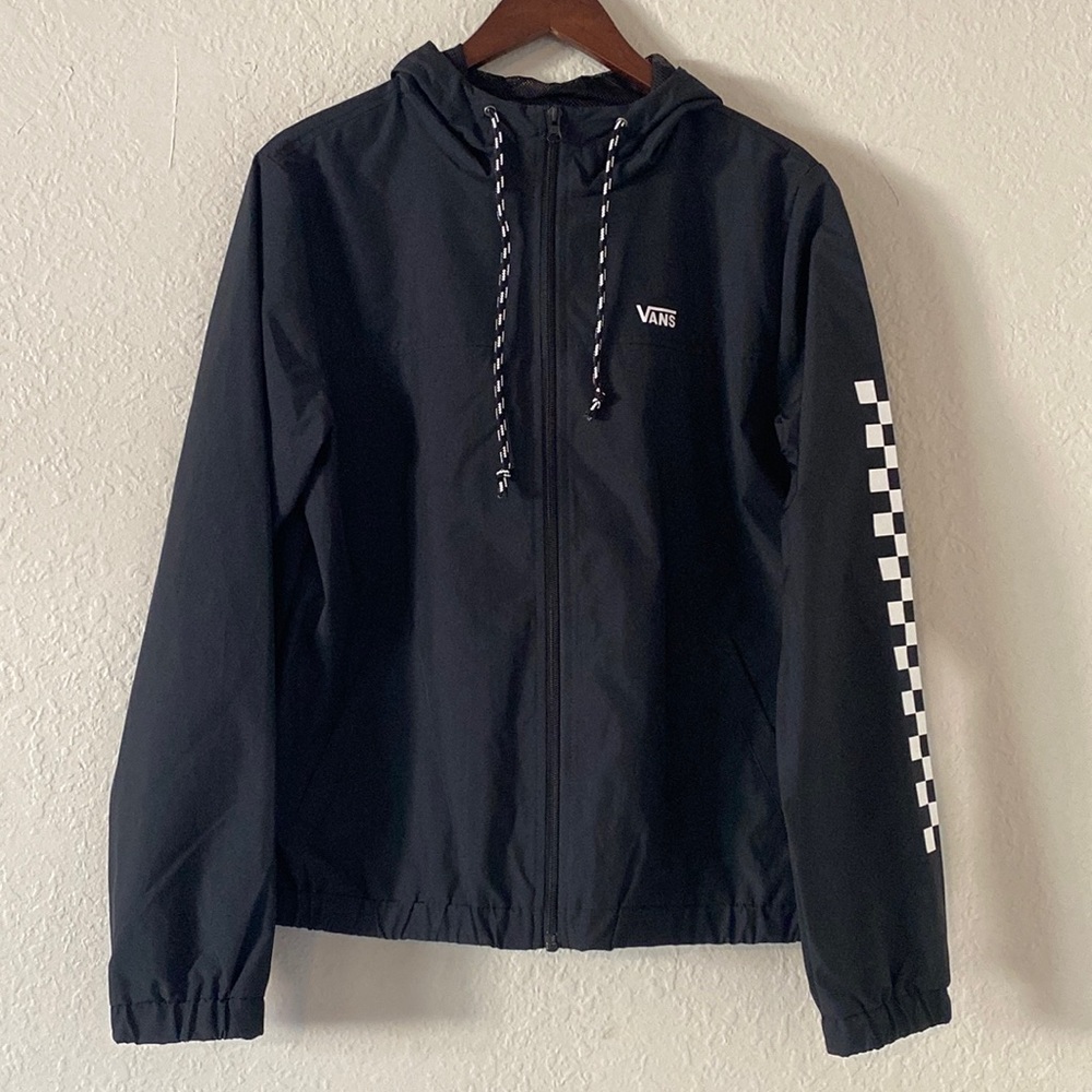 🆕 w/tags- Vans KASTLE CLASS Windbreaker Size Medium